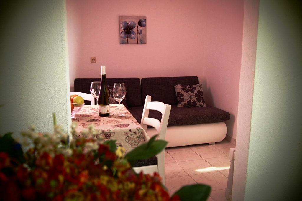 Apartment Old Town Makarska Room photo